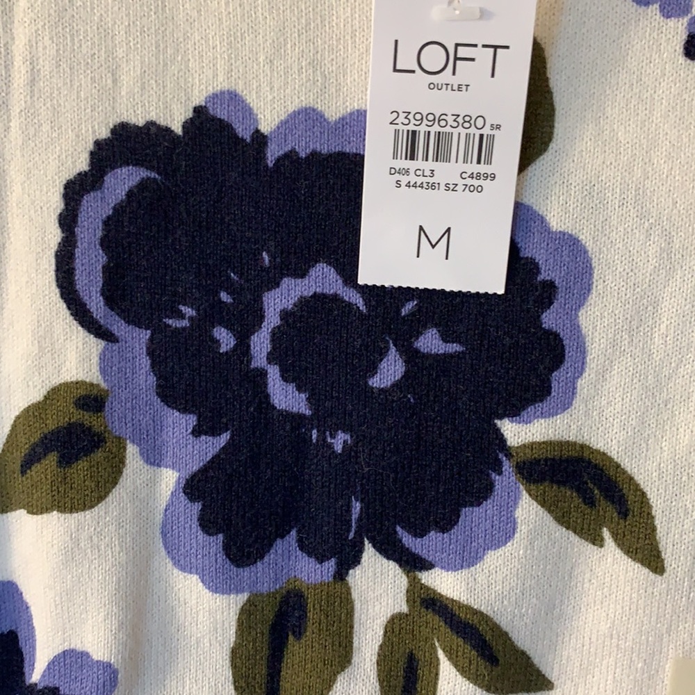 Ann Taylor Loft medium cotton crew. NWT!! - Picture 3 of 6